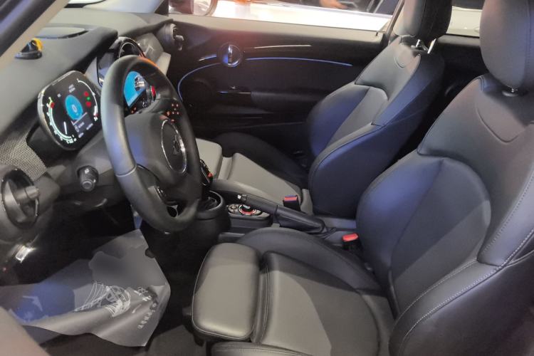 Used MINI MINI 2022 1.5T COOPER Classic Edition