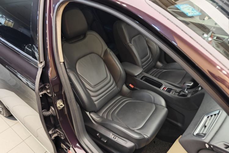 Used DS 5LS 2016 1.6T Luxury Edition THP160