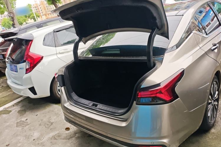 Used Nissan Teana 2022 2.0L XL-TLS Enjoyment Edition Trunk