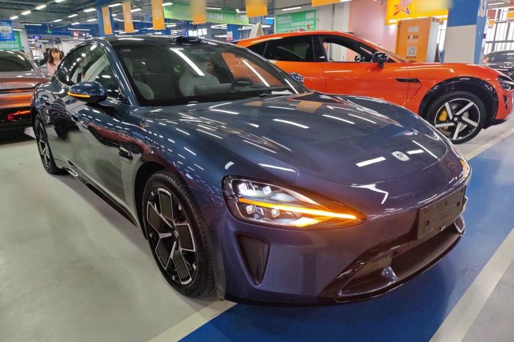 Used Xiaomi Auto SU7 2024 Four-Wheel Drive Ultra-Long Range Advanced Intelligent Driving Max Edition
