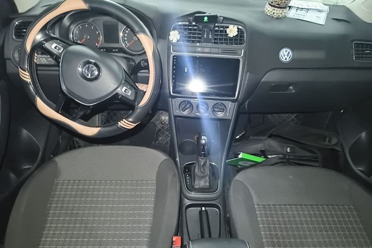 Used Volkswagen Polo 2016 1.6L Automatic Comfort Model