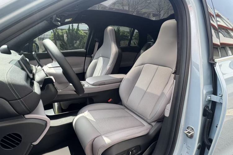 Used Nio EC6 2024 75 kWh