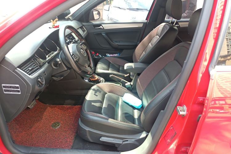 Used Volkswagen Bora 2014 1.4TSI Automatic Sportline Left Front Seat