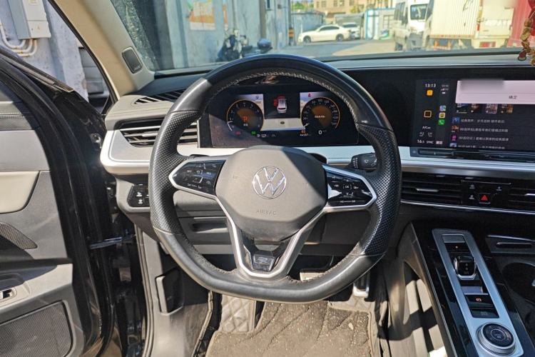 Used Volkswagen Tavendor 2023 380TSI Four-Wheel Drive R-Line First Edition