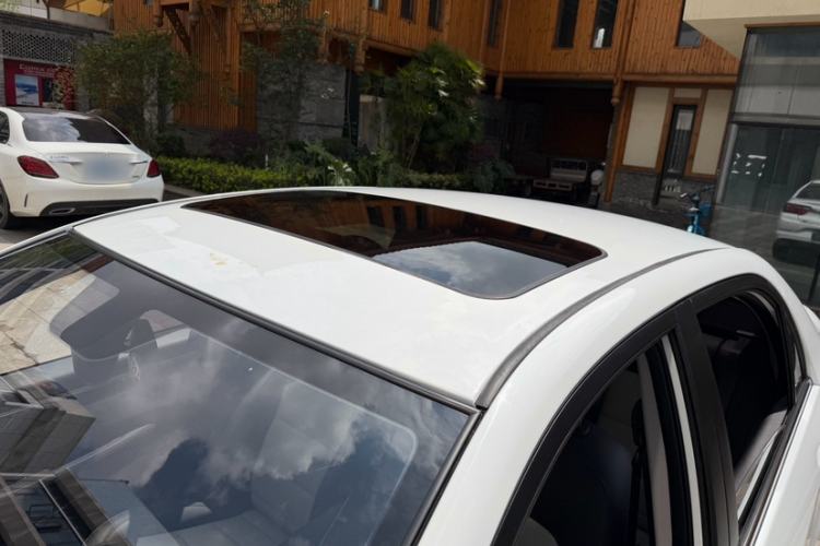 Used Geely Auto Vision 2020 Revised Version 1.5L CVT Asian Games Edition Roof