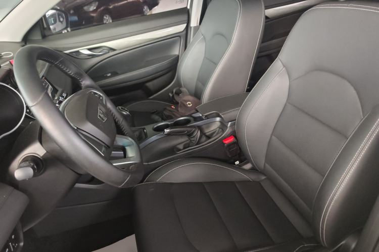 Used Geely Auto Emgrand 2019 Leading Edition 1.5L Manual Upgraded Connectivity Model China VI Standard Left Front Seat