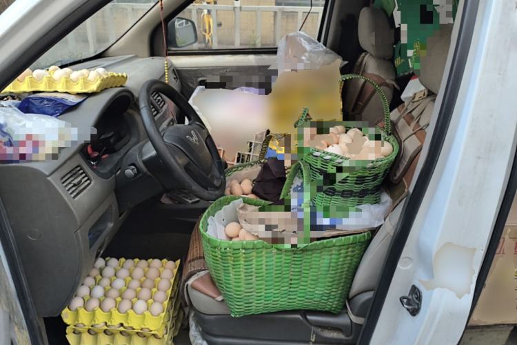 Used Wuling Rongguang V 2015 1.2L Practical Model
