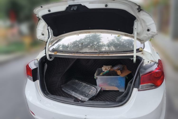 Used Hyundai Elantra (5th Generation / Langdong) 2015 1.6L Automatic Leading Model