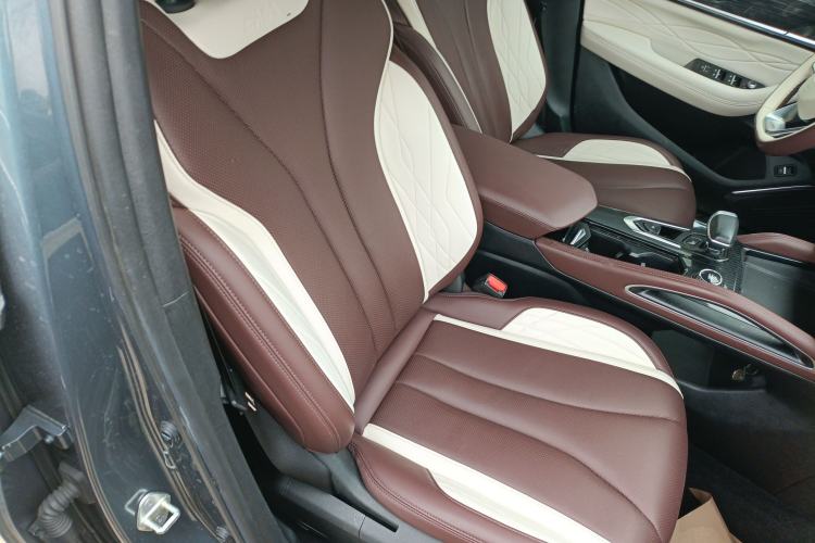 Used Geely Auto Monjaro L 2021 2.0TD DCT EVO Two-Wheel Drive Prestige Version
