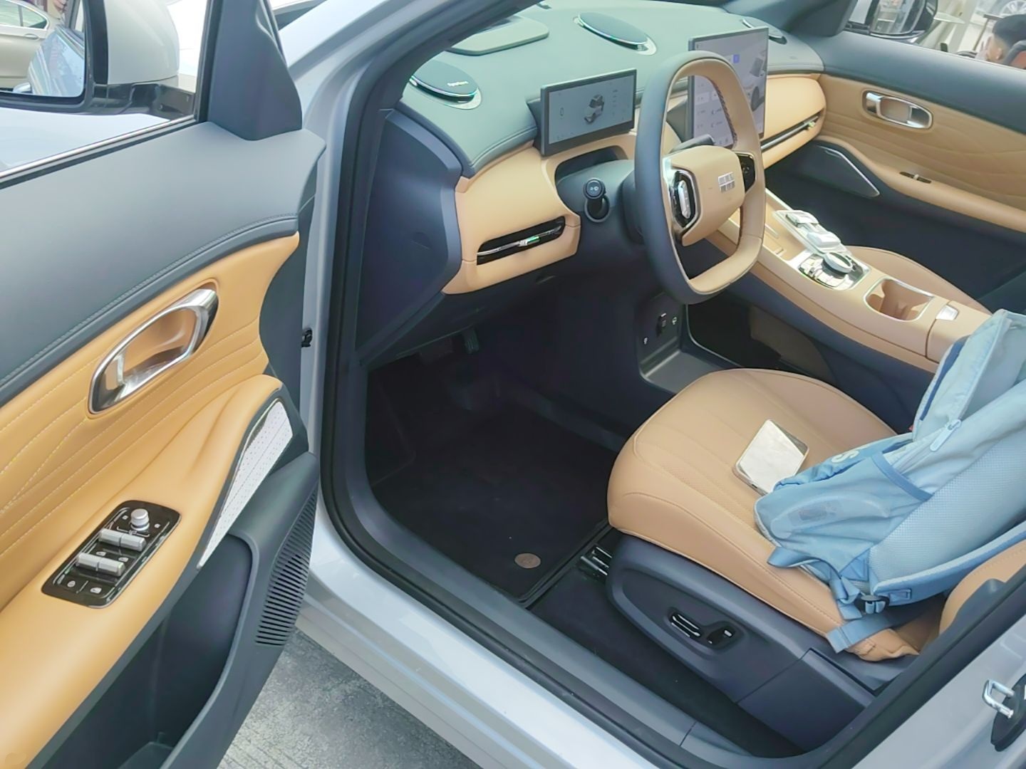 Geely Galaxy Xingjian 7 EM-i 2025 120km Navigator Edition — снимка 18