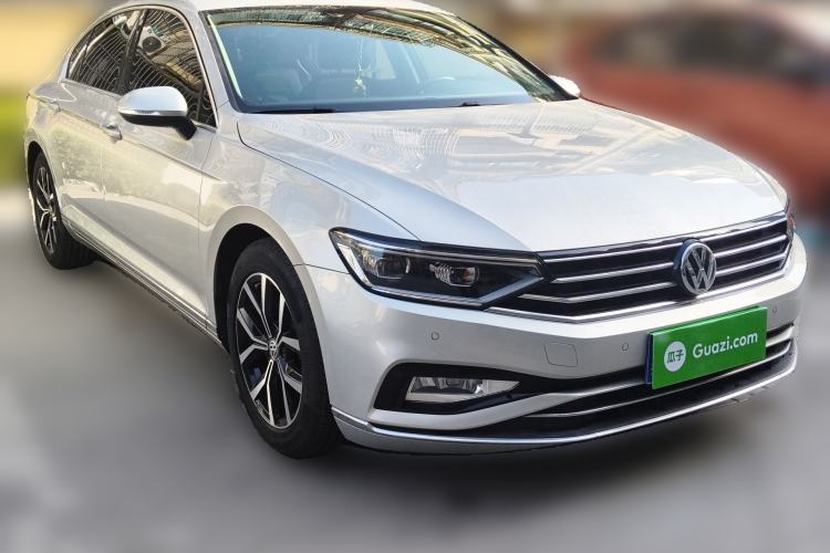 Used Volkswagen Magotan 2020 330TSI DSG Leading Model
