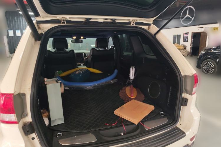 Used Jeep Grand Cherokee 2012 3.6L Luxury Navigation Edition