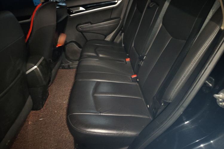 Used Dongfeng Aeolus AX7 2015 2.0L Manual Zhiyi Trim