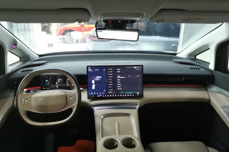 Used XPeng X9 2024 610 Long-Range Pro
