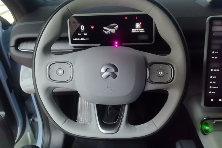 Used Nio ES6 2024 75 kWh Steering Wheel