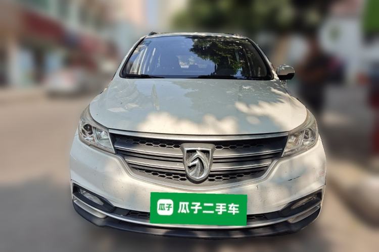 Used Baojun 730 2019 1.5L Manual Fashion Model 7-seater China VI
