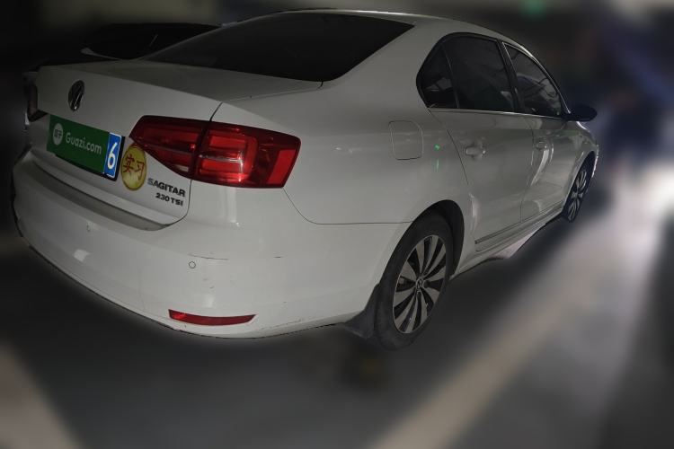 Used Volkswagen Sagitar 2015 230TSI Automatic Luxury Model Rear Right 45 Deg