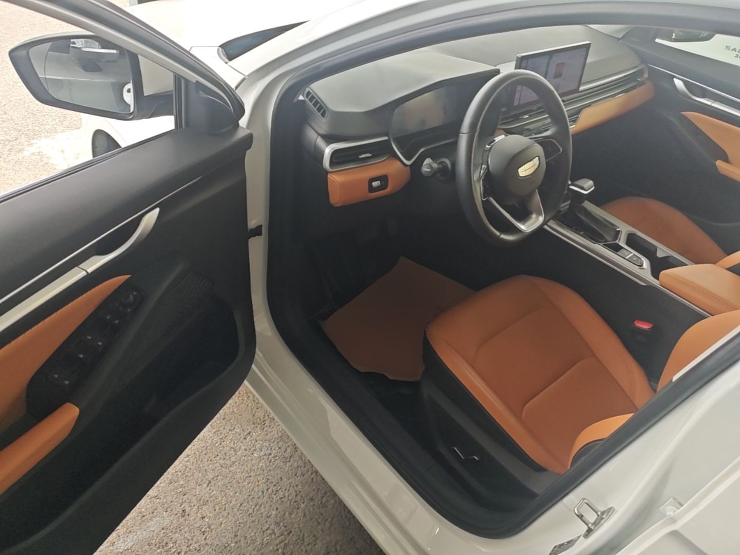 Geely Auto Emgrand 2025 4th Generation 1.5L CVT Flagship Version — снимка 18