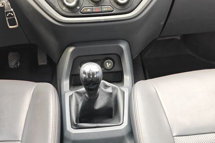 Used Wuling Zhengtu 2021 1.5L Adventure LAR Gear Lever