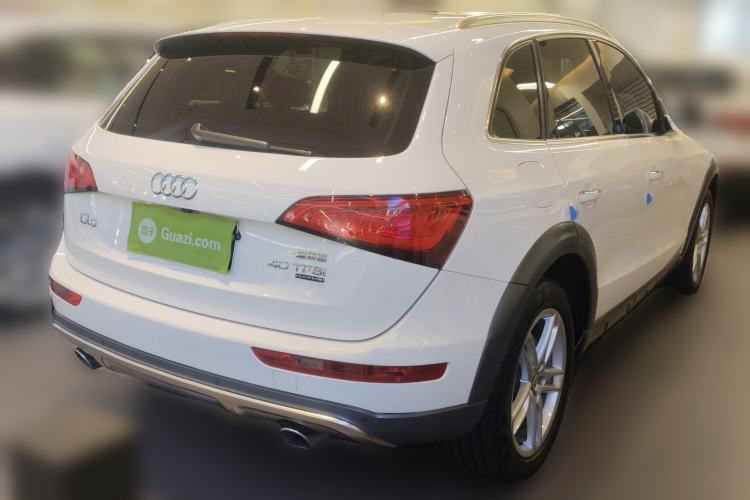 Used Audi Q5 2018 Collector's Edition 40 TFSI Technology Model
