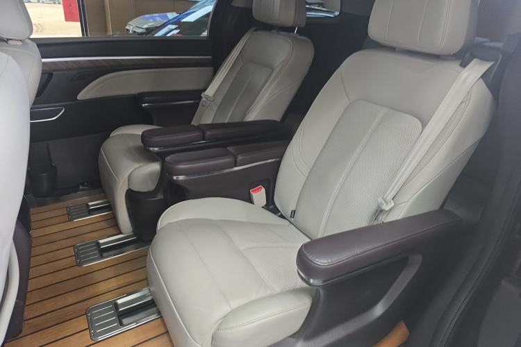 Used GAC Trumpchi M8 2021 Master Series 390T Prestige Edition Left Rear Seat