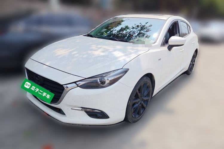 Used Mazda 3 Axela 2019 Cloud-Controlled Version Hatchback 2.0L Automatic Luxury Model China VI Standard