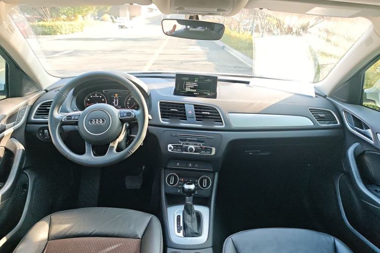 Used Audi Q3 2018 30th Anniversary Edition 30 TFSI Fashion Model
