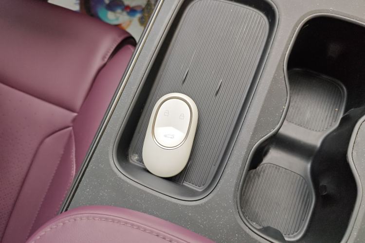 Used Nio ET5 2024 75 kWh Interior 2