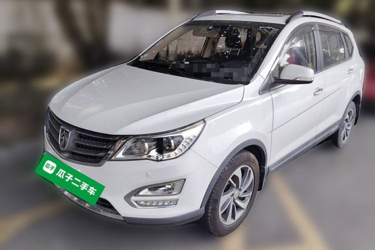 Used Baojun 560 2015 1.8L manual luxury version