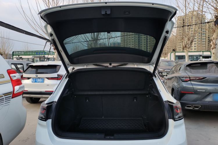 Used Volkswagen T-ROC 2025 300TSI DSG Two-Wheel Drive Chen Guang Edition