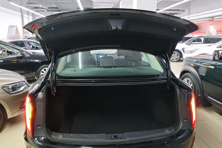 Used Hongqi E-QM5 2021 Charging Version Flagship Edition Trunk