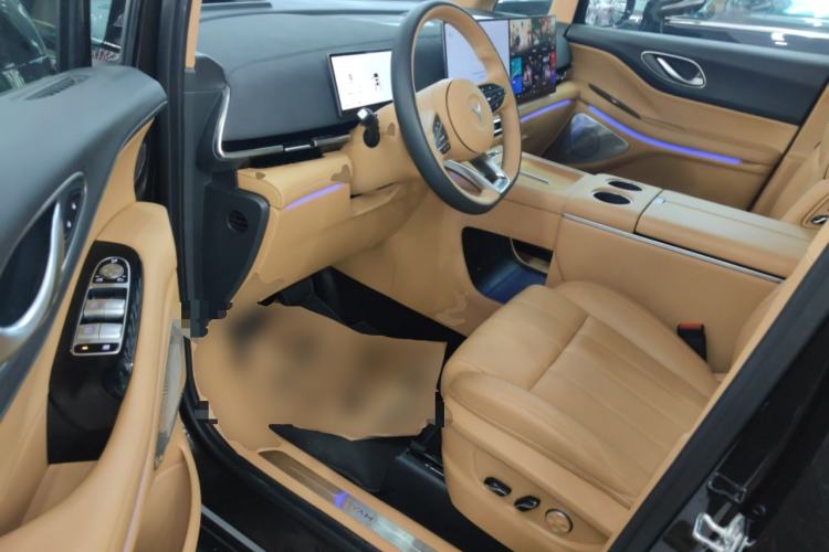 Used VOYAH Dream 2025 PHEV Four-Wheel-Drive Flagship Kunpeng Edition Driver Seat