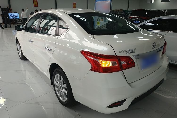 Used Nissan Sylphy 2024 Restyled Version 2 Classic 1.6XE CVT Comfort Edition Exterior 2