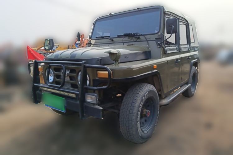 Used BAW 212 Classic 2016 2.0L Triangular Door Four-Wheel Drive Luxury Version China V