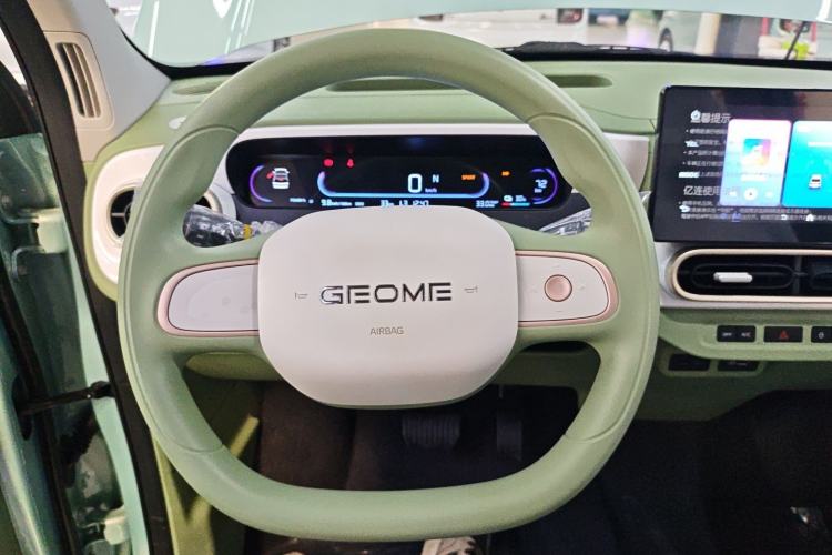 Used Geely Galaxy Panda 2025 210 km – Yuanqi Bear