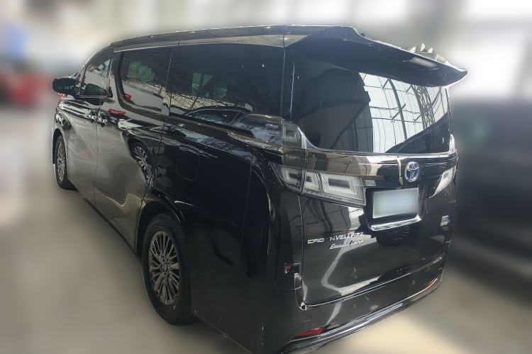 Used Toyota Vellfire 2023 Crown Dual-Engine 2.5L HV Prestige Edition
