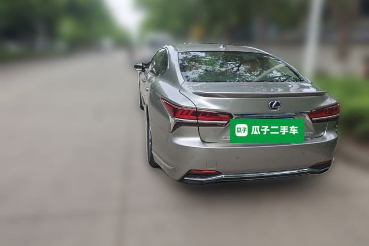 Used Lexus LS 2018 500h Premier Edition China V Standard
