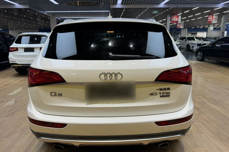 Used Audi Q5 2017 Plus 40 TFSI Comfort Model