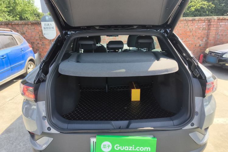 Used Volkswagen ID.4 CROZZ 2021 Long-Range PRO Two-Wheel Drive Version