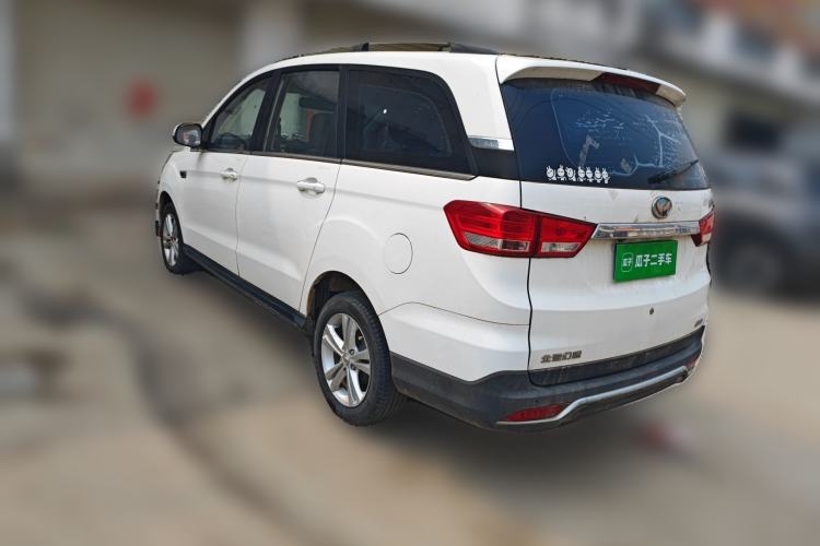 Used HYOSOW H3 2015 1.5L manual luxury version