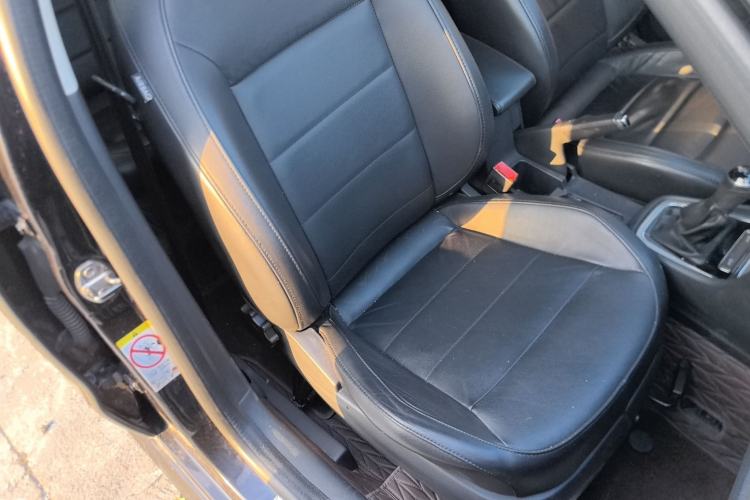 Used Volkswagen Lavida 2013 Restyled Classic 1.6L Manual Comfort Edition Right Front Seat