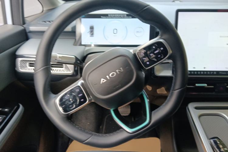 Used AION Y 2023 Younger Star Edition
