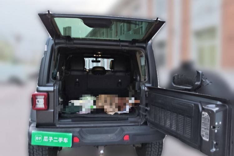 Used Jeep Wrangler 2019 2.0T Rubicon two-door model China V emission standard
