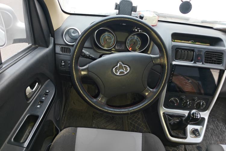 Used CHANGAN KAICHENG Ruixing M90 2018 2.0L Comfort Version Flat-Top Bi-Door 6-Seater 4G94S