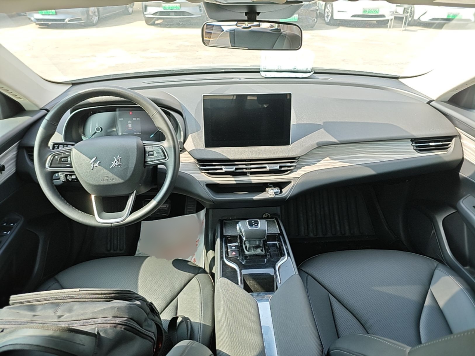 Hongqi E-QM5 2023 620km PLUS — снимка 12