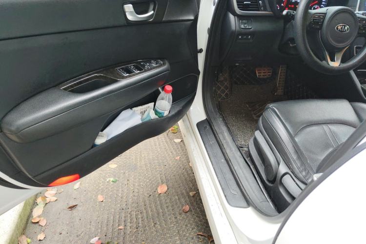 Used Kia K5 2016 2.0L Automatic GLS Driver Seat