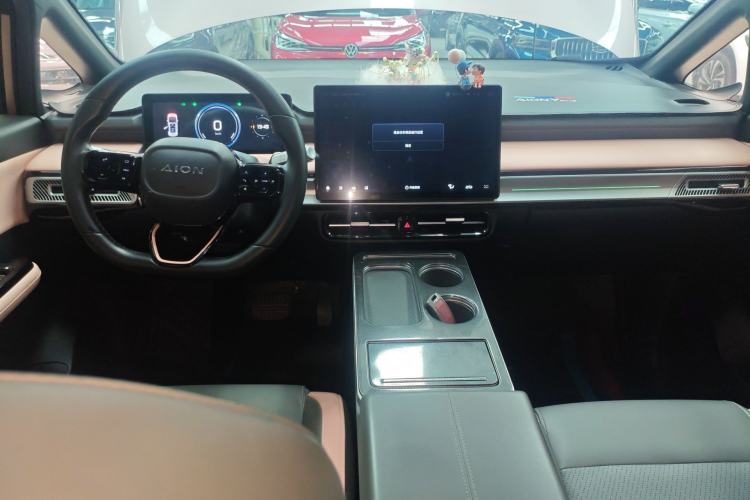 Used AION Y 2022 Plus 70 Smart Edition Center Console