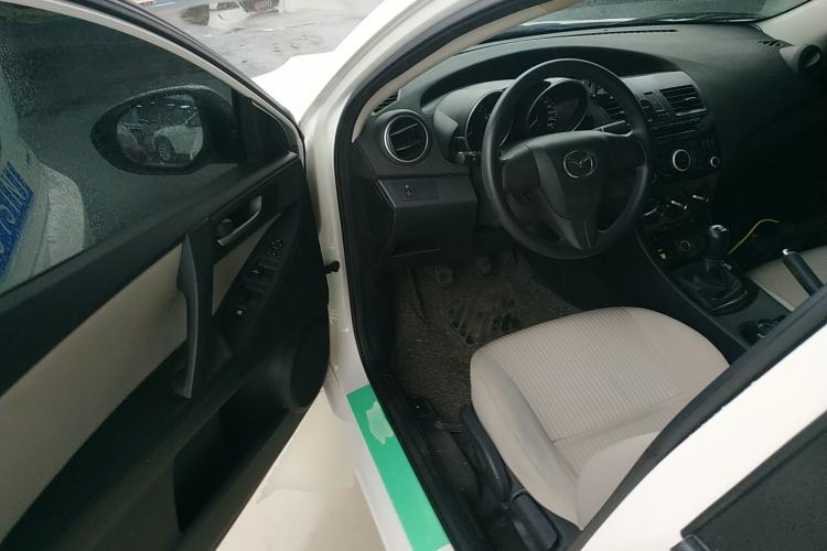 Used Mazda Mazda 3 2015 Sedan 1.6L Manual Comfort Model
