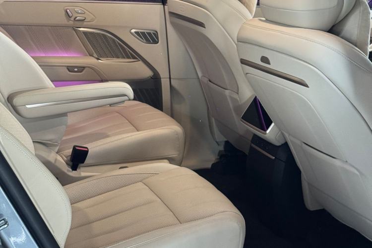 Used ONVO Luxeed L90 2025 Model—Max Six-Seater Version Interior 2