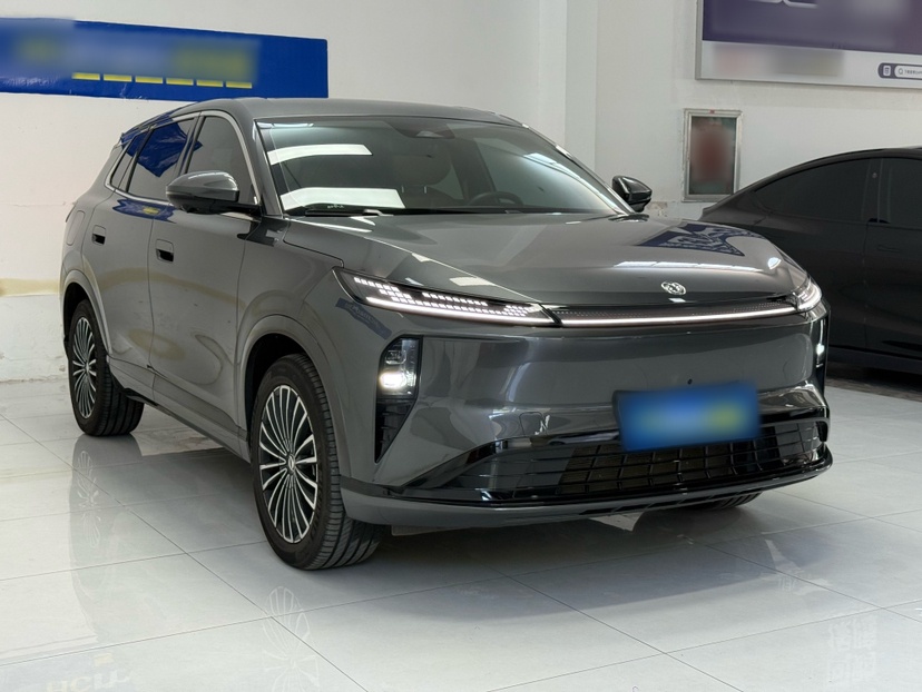 Dongfeng Aeolus L8 2025 Model 185KM Dream Edition — снимка 12